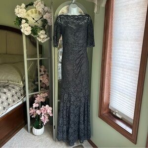 NIGHTWAY Formal Maxi Mermaid Style Dress Charcoal Gray Sparkly Lace Size 8